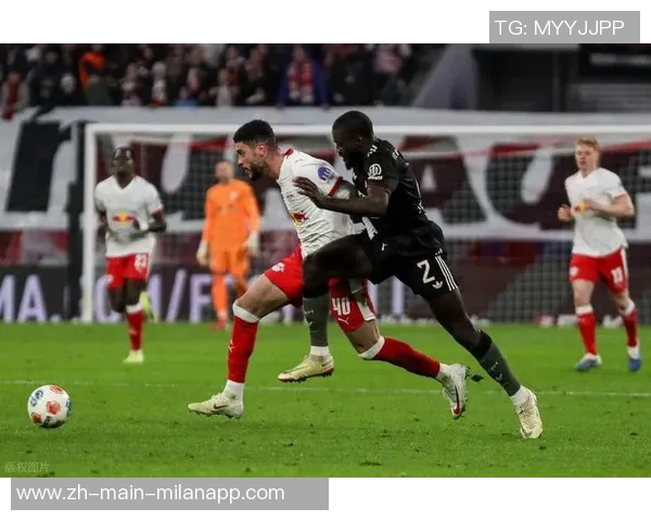 里昂主场迎战拜仁慕尼黑双方争夺欧冠小组出线资格